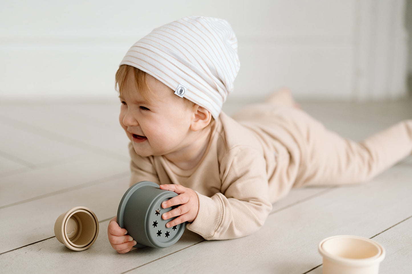 Lightweight Striped Beanie - Neutral Tan