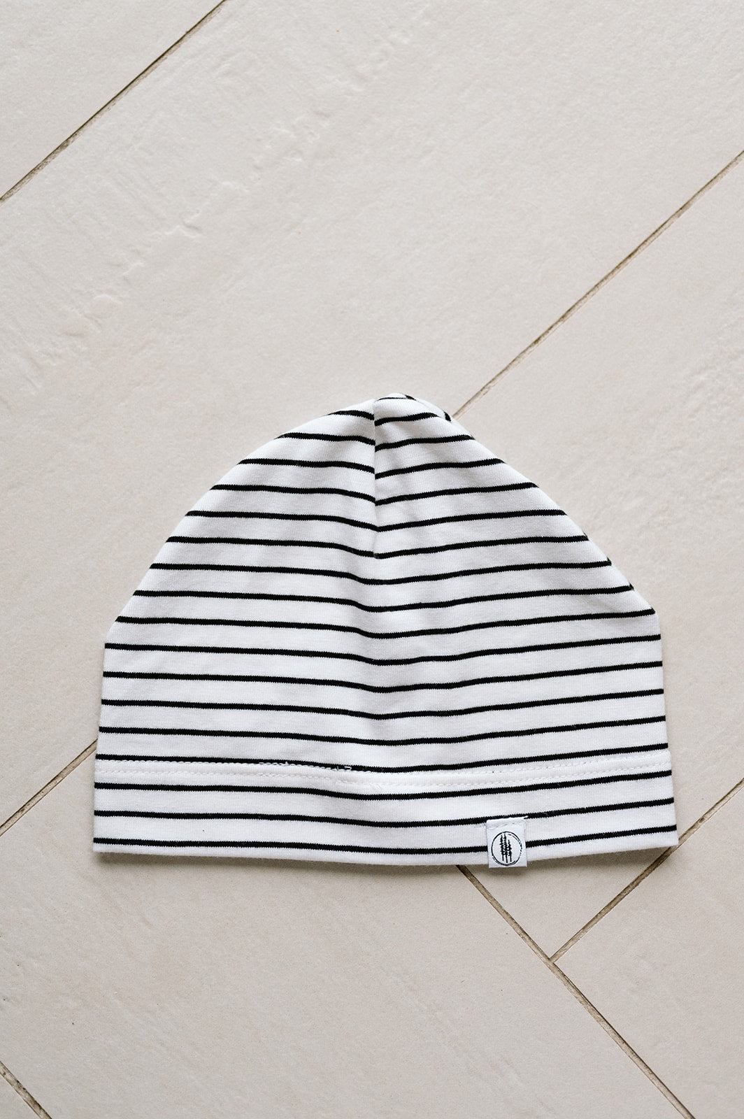 Lightweight Striped Beanie - Neutral / Black